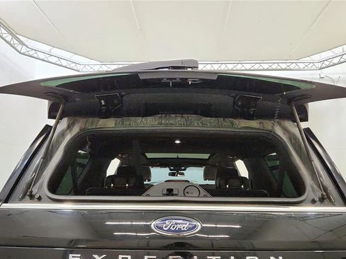 Used 2022 Ford Expedition Max King Ranch image 24