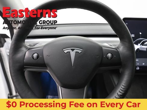 Used 2021 Tesla Model Y Long Range AWD/4WD image 10