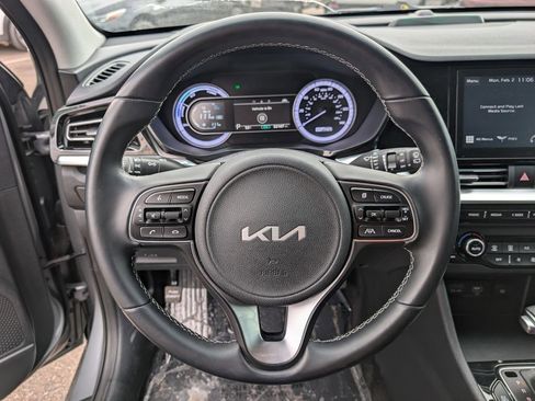 Certified 2022 Kia Niro LXS image 22