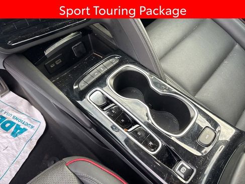Used 2023 Buick Envision Essence w/ Sport Touring Package image 7