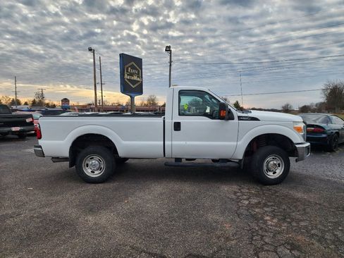 Used 2011 Ford F250 XL w/ PWR Equipment Group image 3