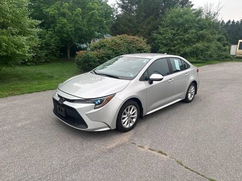 Used 2021 Toyota Corolla LE w/ LE Convenience Package FWD image 7