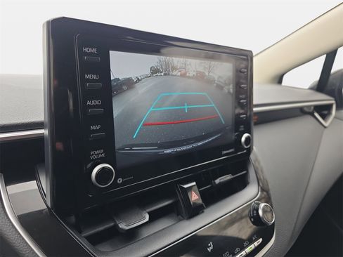 Used 2022 Toyota Corolla LE image 22