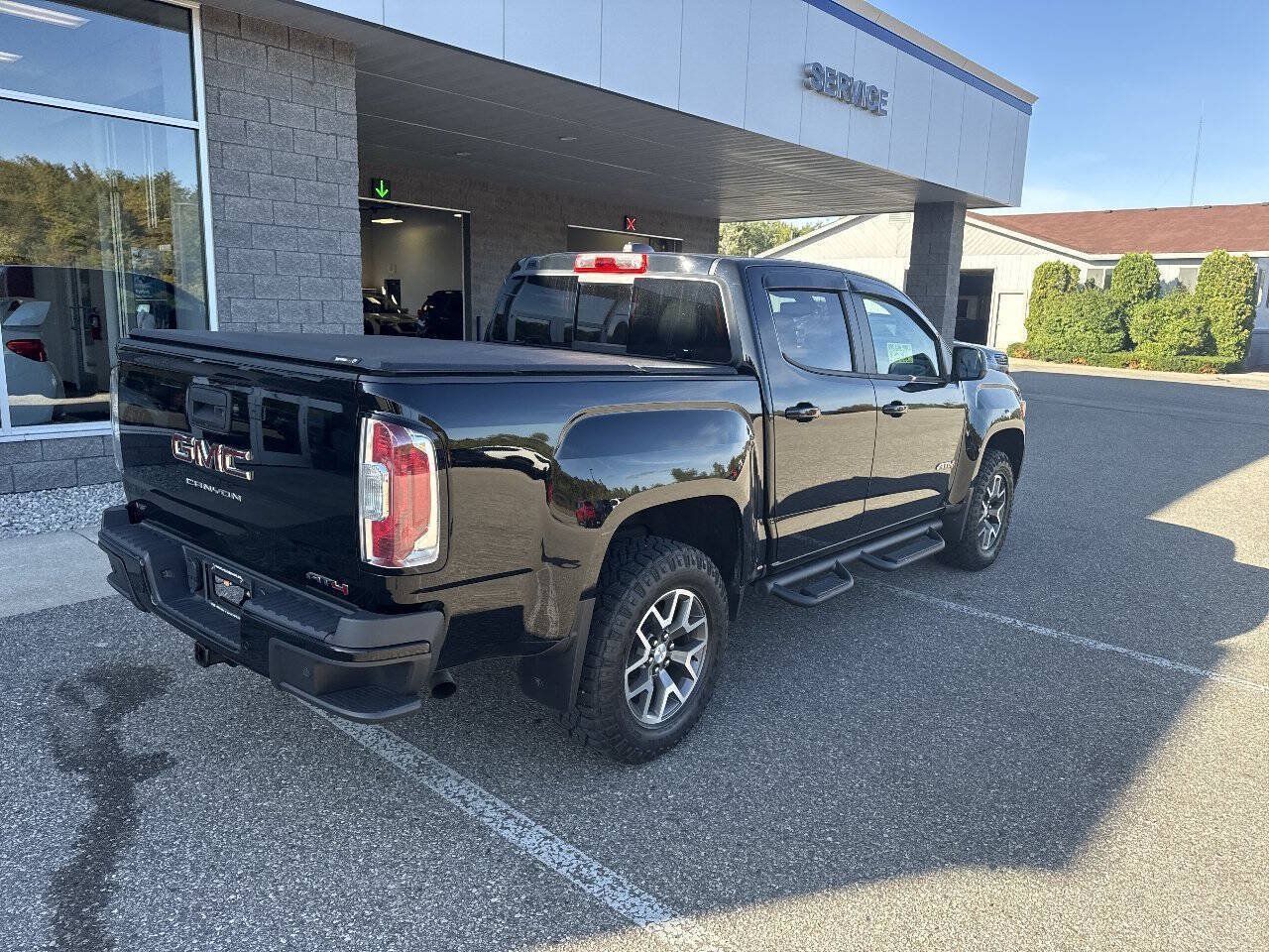 Used 2021 GMC Canyon AT4 w/ Trailering Package AWD/4WD image 4