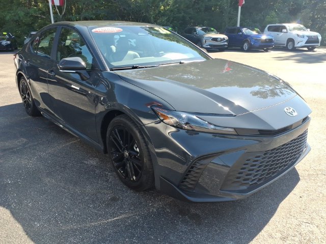 Used 2026 Toyota Camry SE w/ Convenience Package FWD image 1