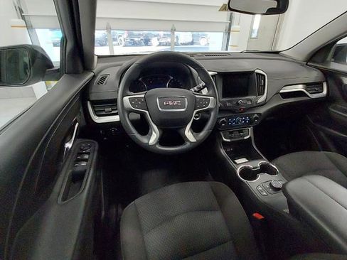 Used 2023 GMC Terrain SLE w/ Driver Convenience Package image 17