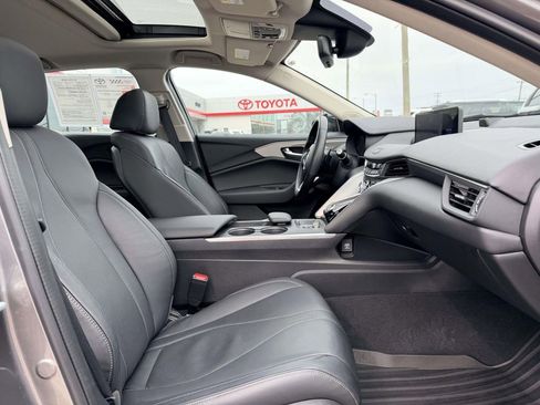 Used 2025 Acura TLX w/ Technology Package image 14