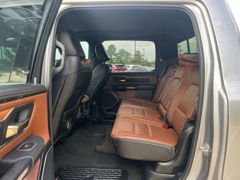 Used 2021 RAM 1500 Limited AWD/4WD image 17