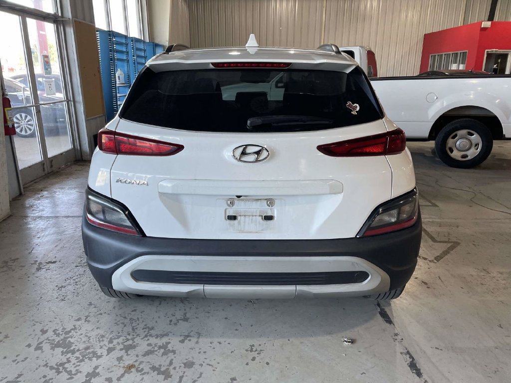 Used 2022 Hyundai Kona SEL FWD image 5