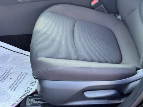 Certified 2025 Toyota RAV4 LE AWD/4WD image 22