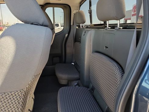 Used 2017 Nissan Frontier SV RWD image 9