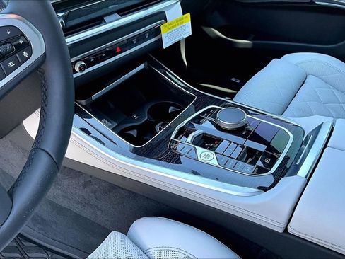 New 2026 BMW X5 xDrive40i image 7
