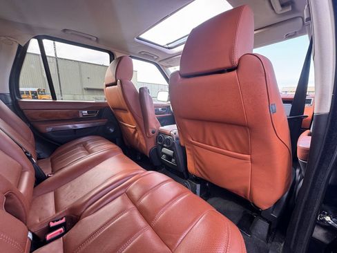 Used 2010 Land Rover Range Rover Sport Supercharged image 16