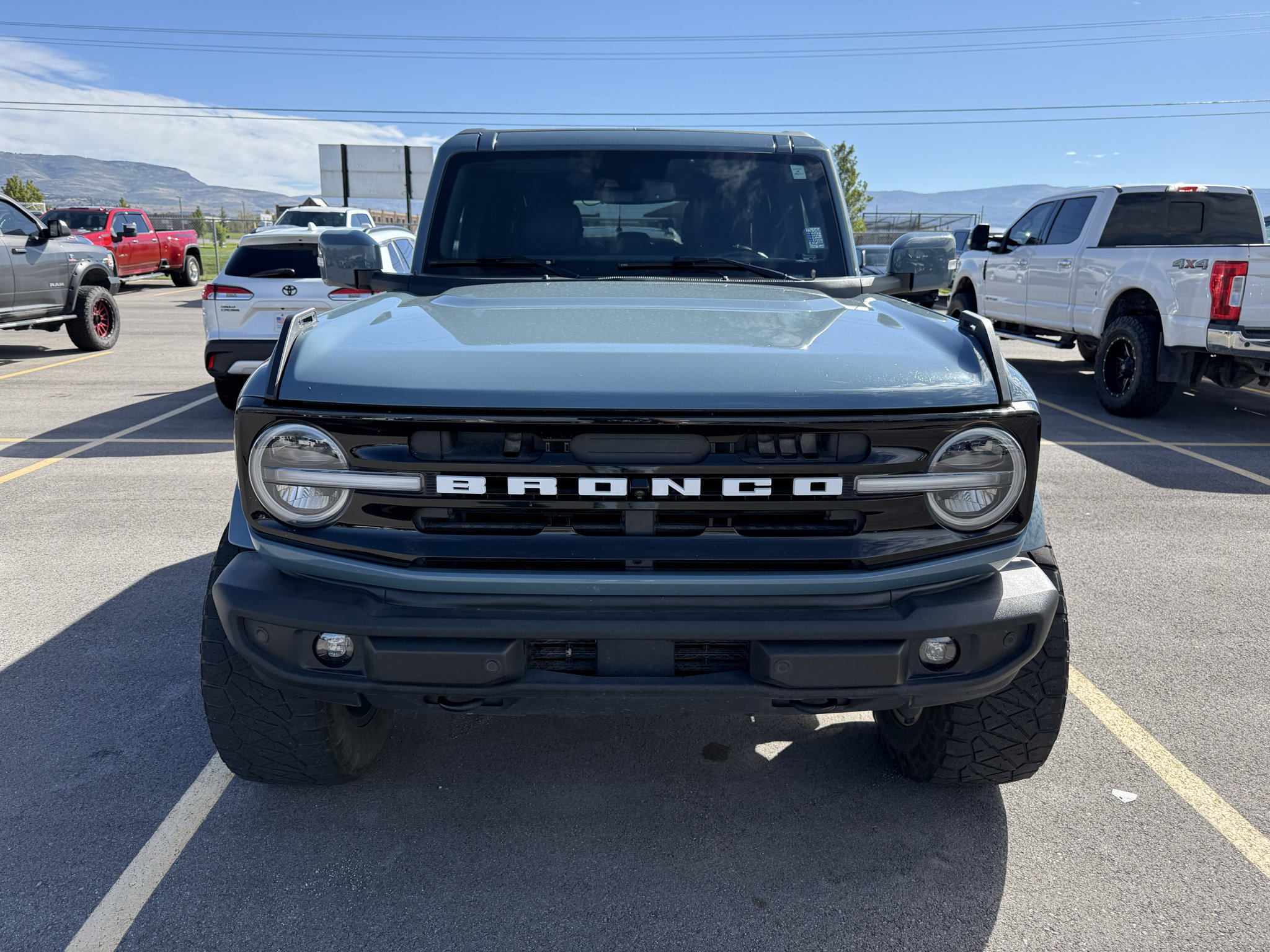 Used 2021 Ford Bronco Outer Banks AWD/4WD image 2