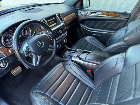 Used 2014 Mercedes-Benz GL 63 AMG 4MATIC image 13
