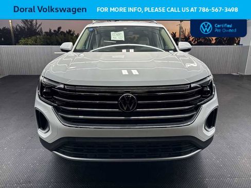 Used 2025 Volkswagen Atlas SE image 10
