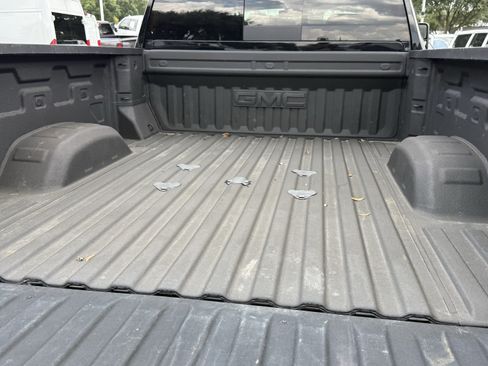 Used 2025 GMC Sierra 2500 AT4 AWD/4WD image 32