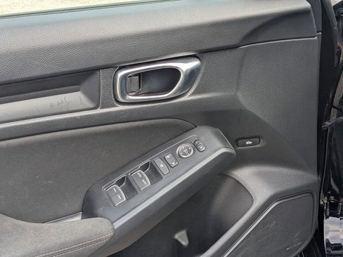 Used 2025 Honda Civic Sport image 13