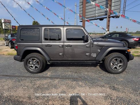 Used 2018 Jeep Wrangler Unlimited Sport S AWD/4WD image 5