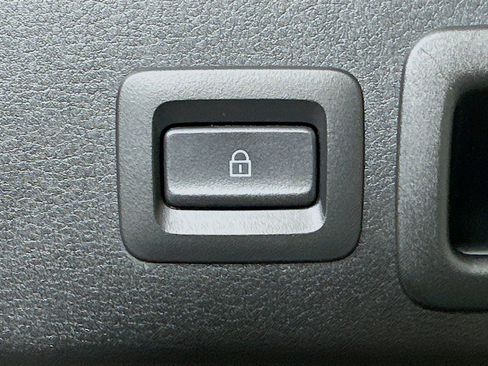 Used 2022 MAZDA CX-30 AWD 2.5 S w/ Select Package image 27