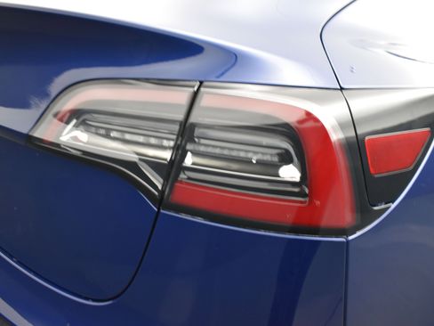 Used 2020 Tesla Model 3 image 7