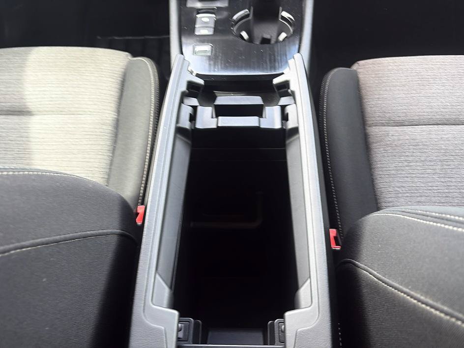 Certified 2023 Nissan Rogue SV FWD image 34