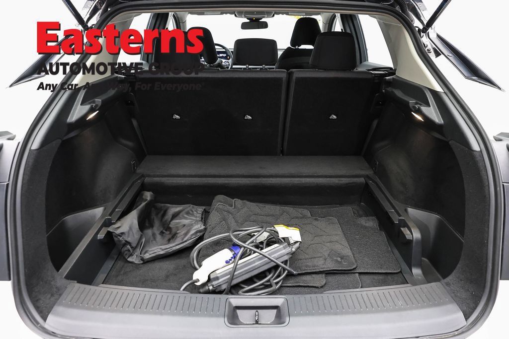 Used 2023 Nissan Ariya FWD image 11
