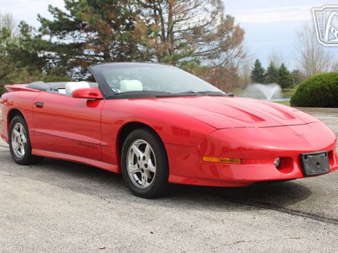 Used 1995 Pontiac Firebird Convertible RWD image 20