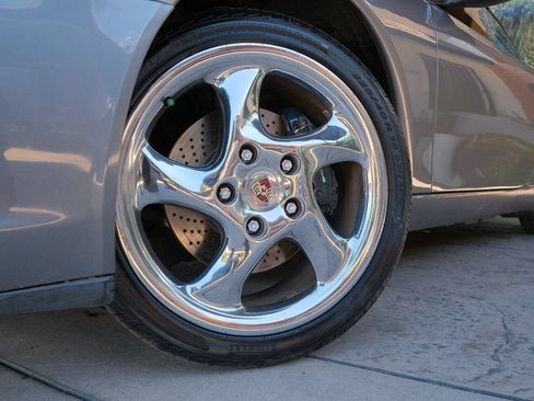 Used 2004 Porsche 911 Carrera RWD image 42