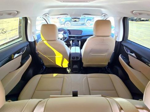 New 2026 Buick Envision Preferred image 18