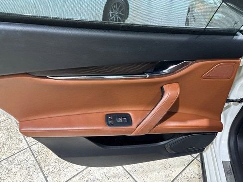 Used 2019 Maserati Quattroporte S image 22