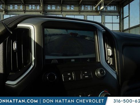 Used 2020 Chevrolet Silverado 2500 LT w/ Convenience Package image 8