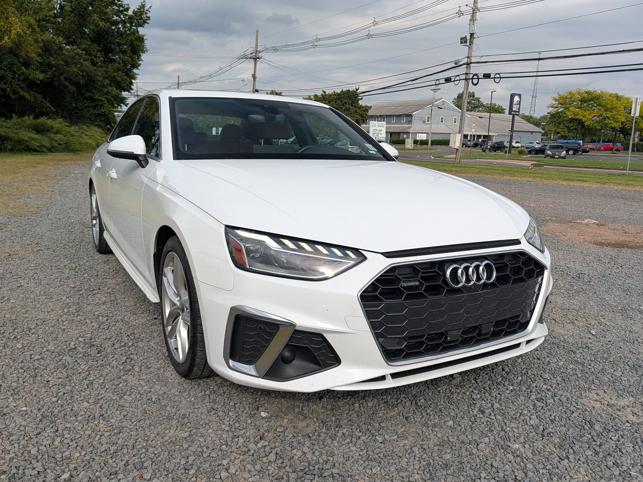 Used 2024 Audi A4 2.0T Premium Plus AWD/4WD image 2