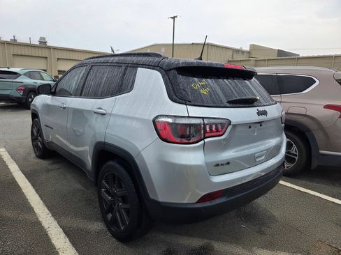 Used 2026 Jeep Compass Limited AWD/4WD image 7