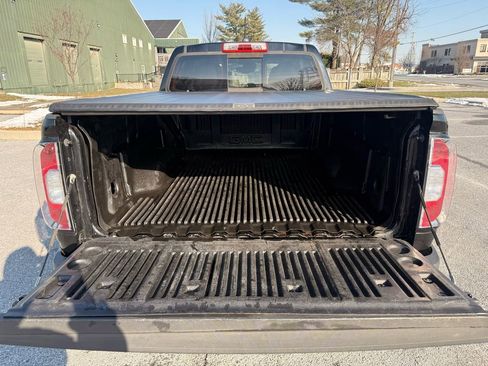 Used 2017 GMC Canyon SLT w/ Driver Alert Package image 12