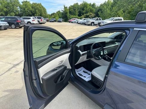 Used 2026 Hyundai Tucson SEL FWD image 11