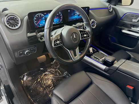 Used 2023 Mercedes-Benz GLA 250 4MATIC w/ Premium Package image 23