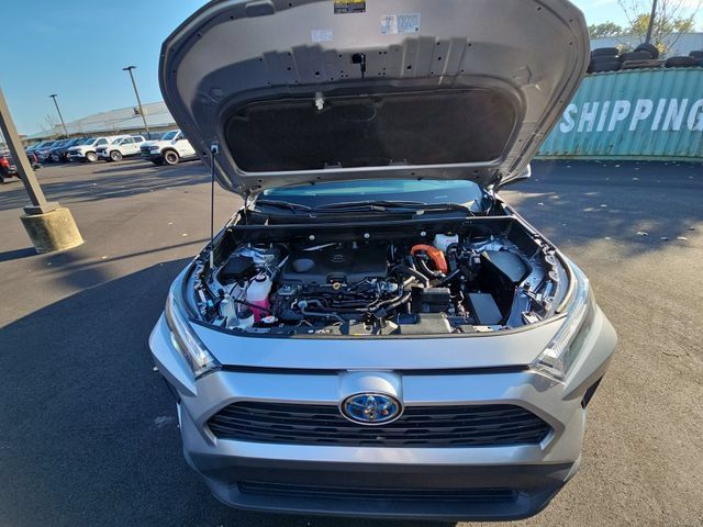 Used 2024 Toyota RAV4 XLE AWD/4WD image 32