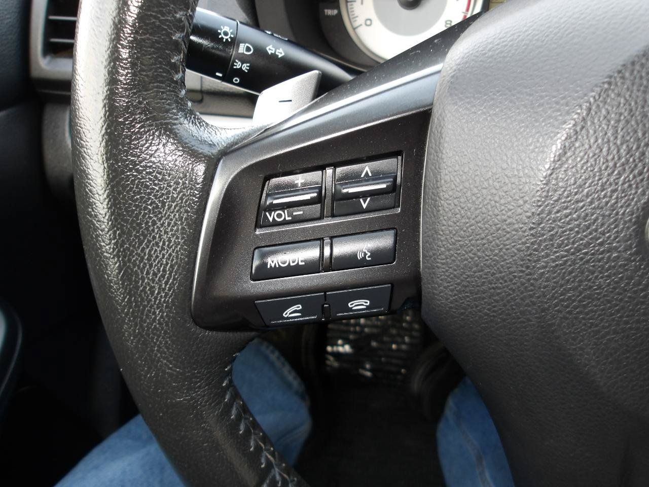Used 2012 Subaru Impreza 2.0i Premium AWD/4WD image 16