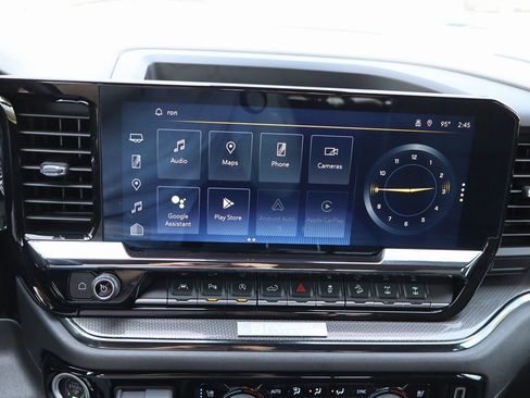 Used 2022 Chevrolet Silverado 1500 ZR2 w/ Technology Package image 9