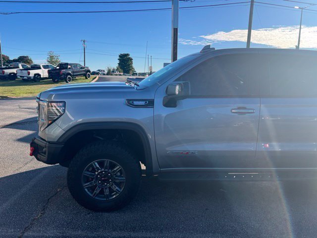Used 2025 GMC Sierra 1500 AT4X AWD/4WD image 10