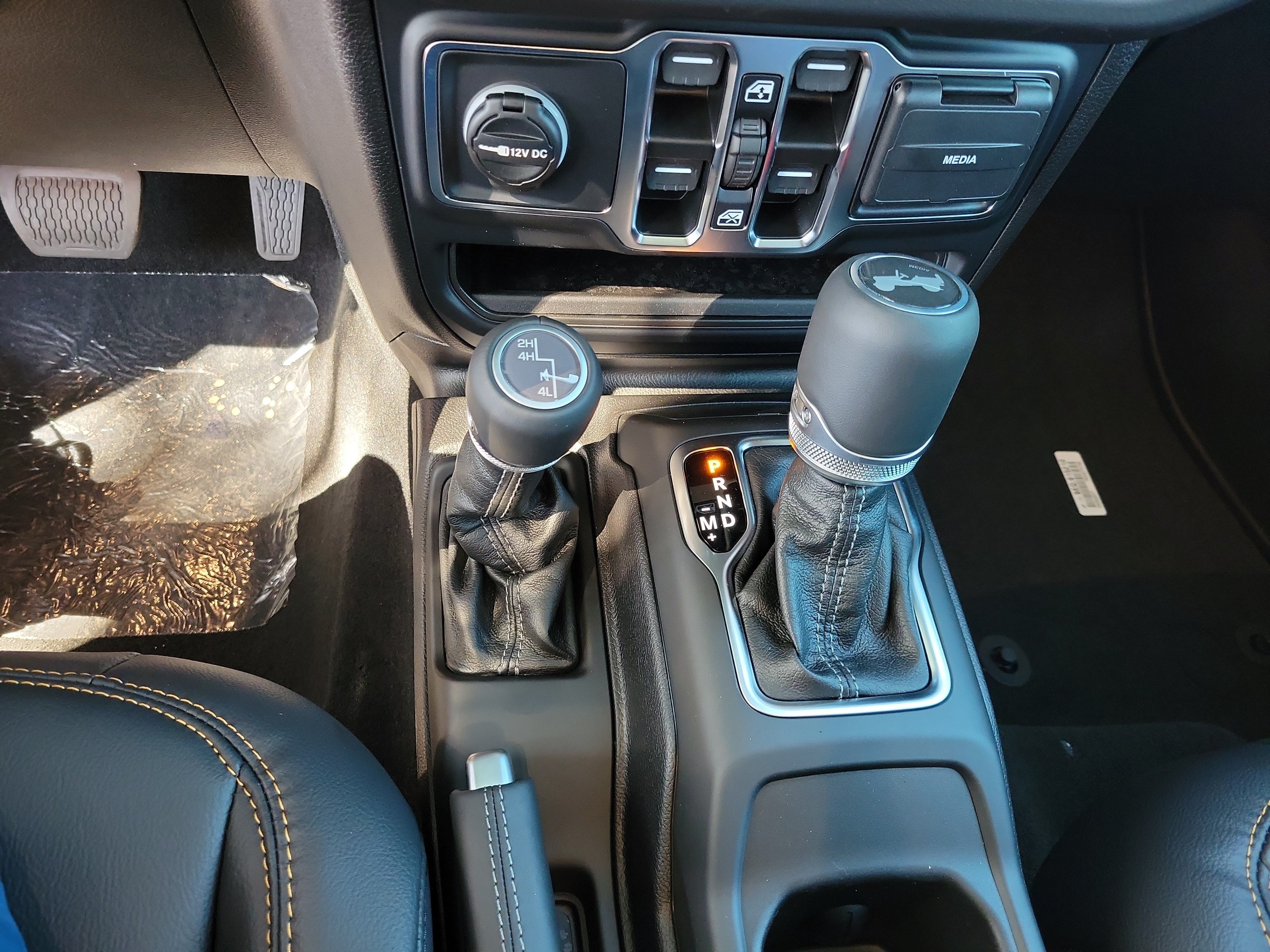 New 2027 Jeep Wrangler Unlimited Sahara AWD/4WD image 20