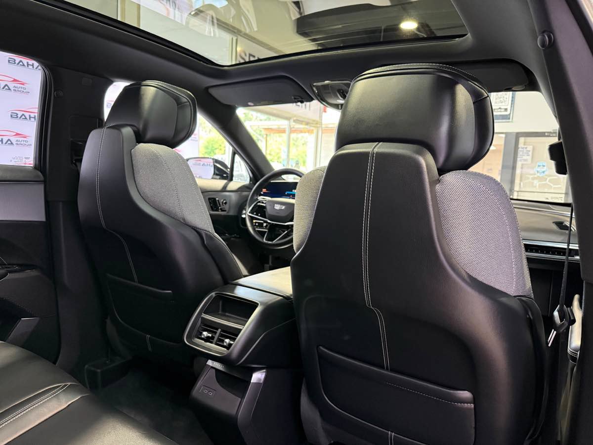 Used 2024 Cadillac Lyriq Tech AWD/4WD image 52