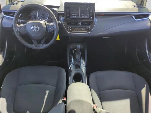 Used 2020 Toyota Corolla LE image 19