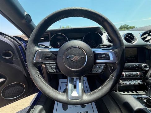 Used 2015 Ford Mustang Premium RWD image 38
