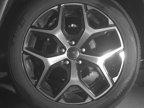 Used 2025 Jeep Compass Limited image 14