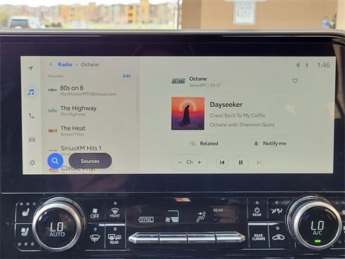 Used 2023 Toyota Highlander Platinum image 24