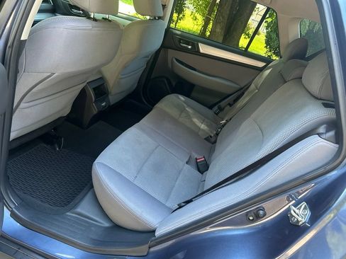 Used 2018 Subaru Outback 2.5i Premium AWD/4WD image 26