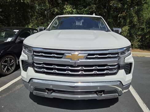 Used 2023 Chevrolet Silverado 1500 LTZ w/ LTZ Convenience Package II AWD/4WD image 6