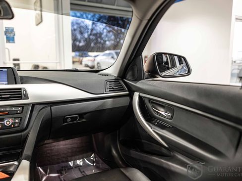 Used 2014 BMW 320i xDrive Sedan image 19